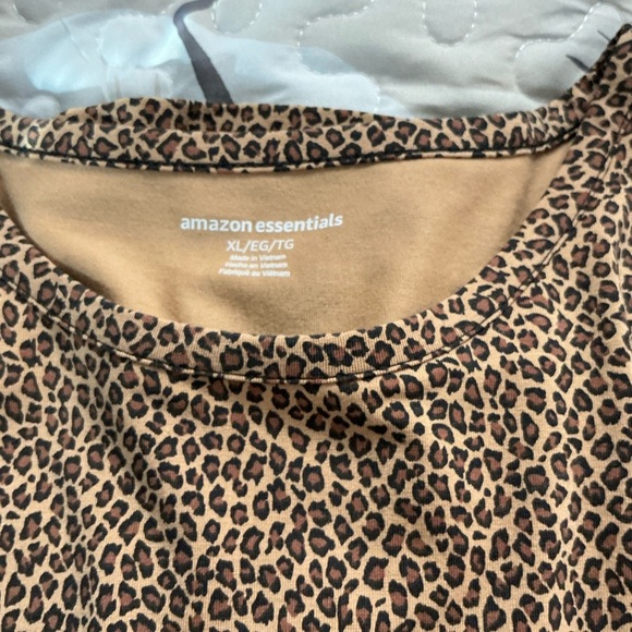 Leopard Print Top - Picture 4 of 4